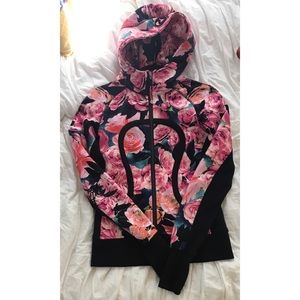 Lululemon Scuba Hoodie size 6